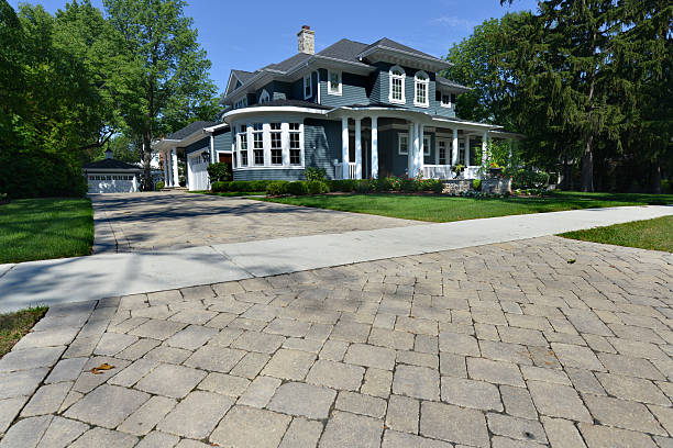 Best Custom Driveway Pavers  in Kalona, IA